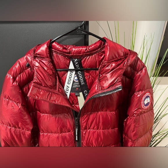 Canada Goose Crofton Water Resistant Packable Quilted 750-Fill-Power Down Jacket - Picture 4 of 12